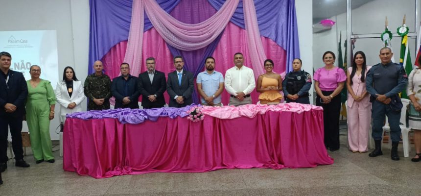 A 1ª Vara da Comarca de Tefé (distante 525 quilômetros de Manaus) realizou na segunda-feira (10) a solenidade de abertura da 29a Semana Justiça pela Paz em Casa. A solenidade aconteceu no auditório do Centro de Convivência do Idoso (CCI) Manuel Armando da Silva Retto, e teve como anfitrião o magistrado titular da comarca, juiz de direito Gonçalo Brandão de Sousa.