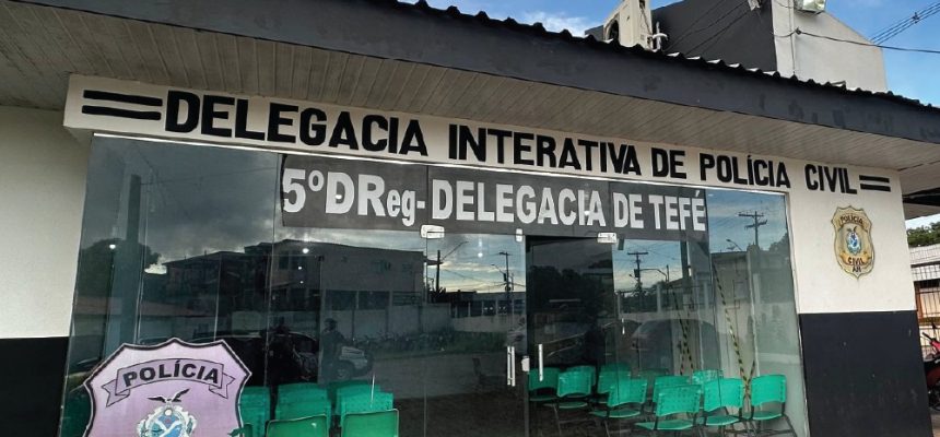 A Polícia Civil do Amazonas (PC-AM), por meio da Delegacia Interativa de Polícia (DIP) de Tefé (a 523 quilômetros de Manaus), em ação integrada com a Polícia Militar do Amazonas (PMAM), prendeu em flagrante, no domingo (10), um homem, 27, pelo crime de importunação sexual contra uma mulher de 29 anos. O crime ocorreu em via pública, em frente a unidade policial.